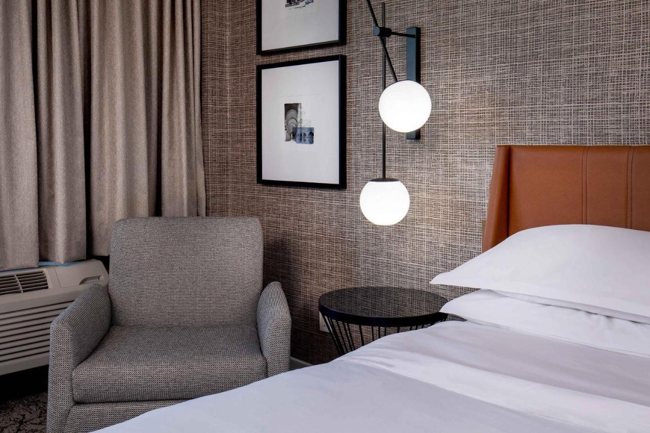 Guest room 1 King Washington DC view City view Main